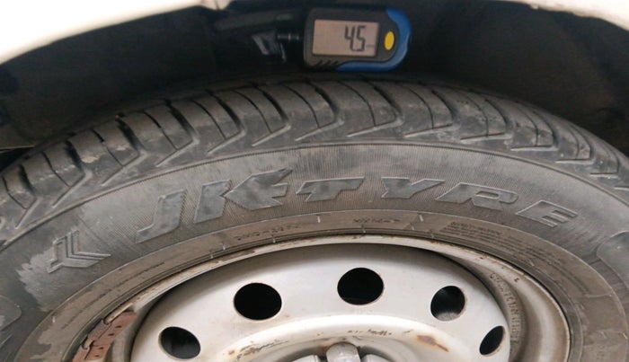 2013 Hyundai i10 MAGNA 1.1, Petrol, Manual, 99,992 km, tyre