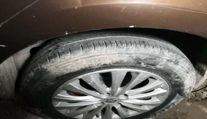 2017 Maruti Ciaz ZDI SHVS, Diesel, Manual, 1,55,152 km, tyre