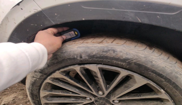 2022 Hyundai VENUE S(O) 1.2, Petrol, Manual, 71,219 km, tyre