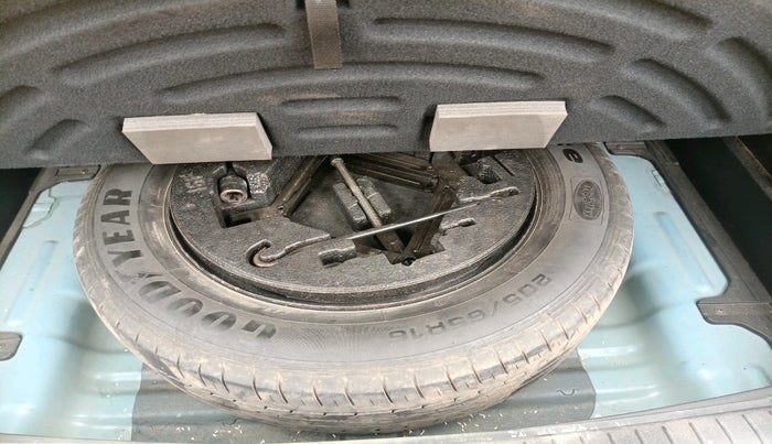 2019 Hyundai Creta SX 1.6 PETROL, Petrol, Manual, 98,373 km, tyre