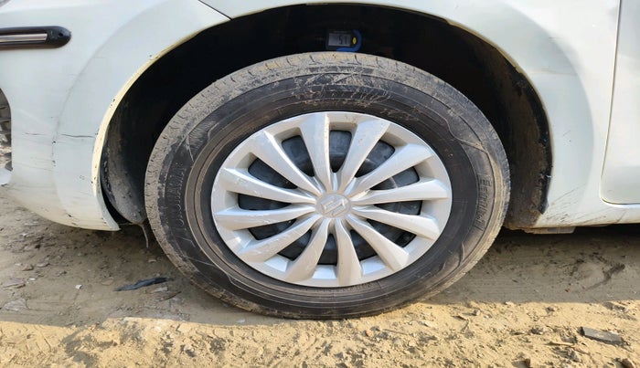 2021 Maruti Swift VXI, Petrol, Manual, 50,869 km, tyre