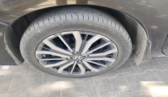 2020 Honda City 1.5L I-VTEC VX CVT, Petrol, Automatic, 93,274 km, tyre