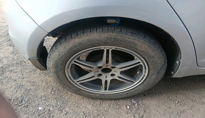 2010 Maruti Swift VDI, Diesel, Manual, 1,10,000 km, tyre