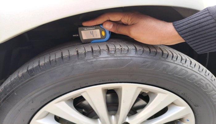 2015 Maruti Ciaz VXI+, Petrol, Manual, 64,084 km, tyre