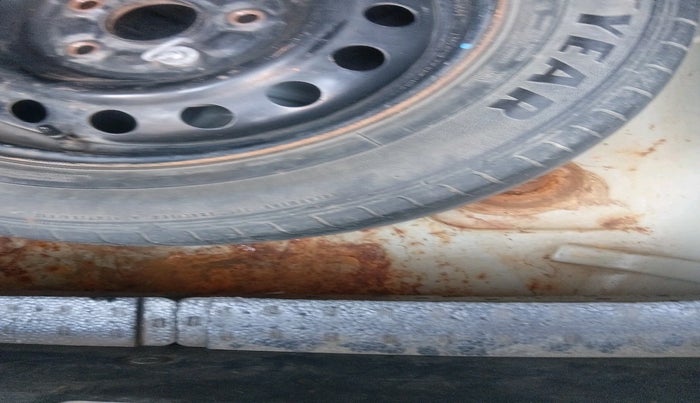 2010 Maruti SX4 VXI, Petrol, Manual, 1,35,910 km, tyre