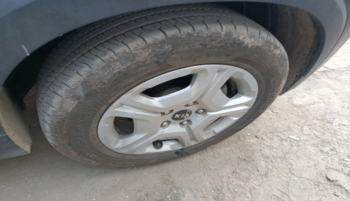 2020 KIA SONET HTX 1.0 IMT, Petrol, Manual, 68,893 km, tyre