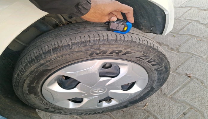 2018 Tata TIGOR XM PETROL, Petrol, Manual, 26,814 km, tyre