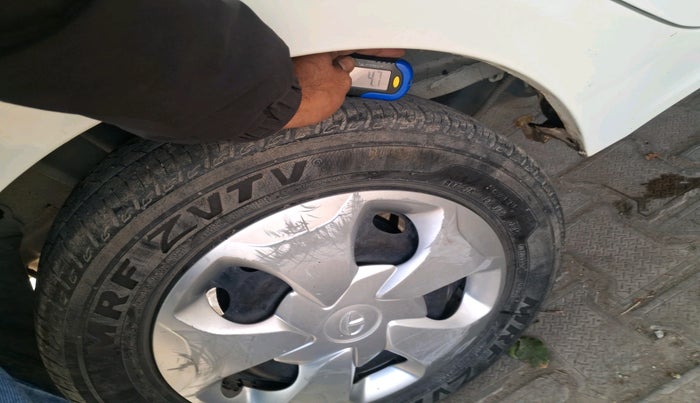 2018 Tata TIGOR XM PETROL, Petrol, Manual, 26,814 km, tyre