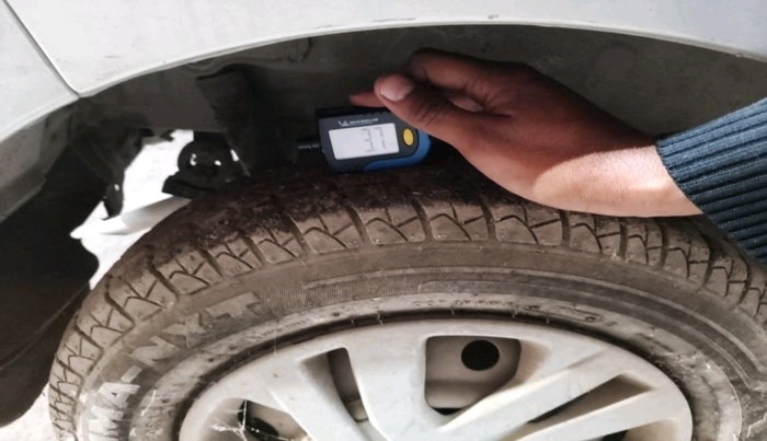 2015 Maruti Wagon R 1.0 LXI, Petrol, Manual, 26,243 km, tyre