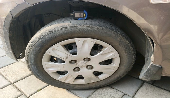 2014 Honda Amaze 1.2L I-VTEC S, Petrol, Manual, 98,640 km, tyre