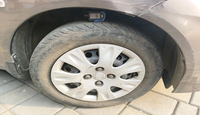 2014 Honda Amaze 1.2L I-VTEC S, Petrol, Manual, 98,640 km, tyre