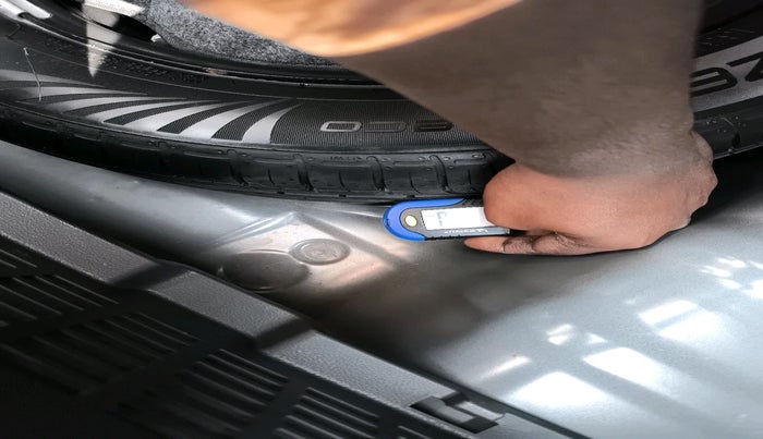 2024 Hyundai GRAND I10 NIOS SPORTZ AMT 1.2 KAPPA VTVT, Petrol, Automatic, 13,972 km, tyre