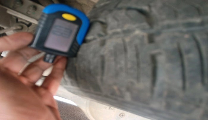 2017 Tata Hexa XT 4X2 7 STR, Diesel, Manual, 1,44,160 km, tyre