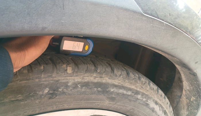 2017 Tata Hexa XT 4X2 7 STR, Diesel, Manual, 1,44,160 km, tyre