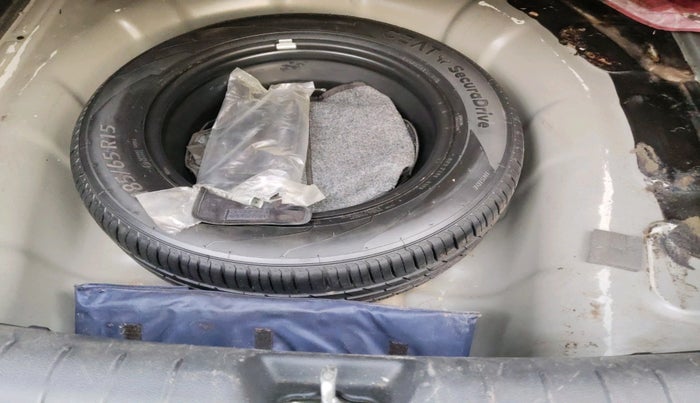 2022 Hyundai Verna SX 1.5 CRDI, Diesel, Manual, 67,589 km, tyre