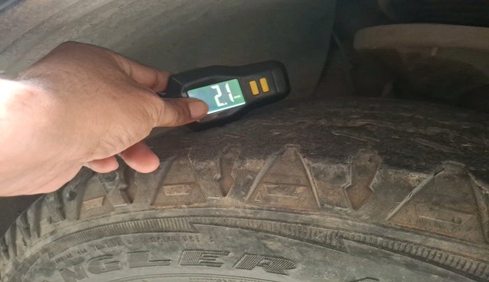 2013 Mahindra XUV500 W8, Diesel, Manual, 93,893 km, tyre