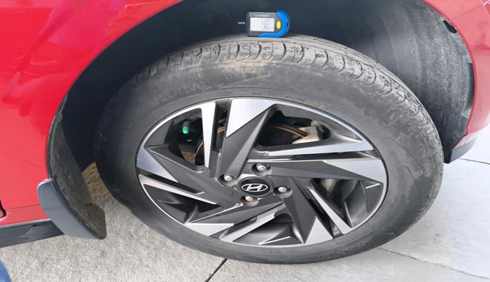 2020 Hyundai NEW I20 ASTA 1.2 AT, Petrol, Automatic, 29,019 km, tyre