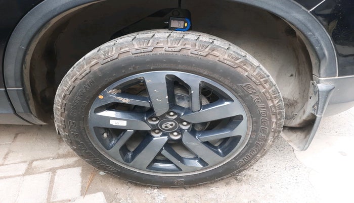 2021 Tata Harrier XZA PLUS 2.0L, Diesel, Automatic, 1,08,665 km, tyre