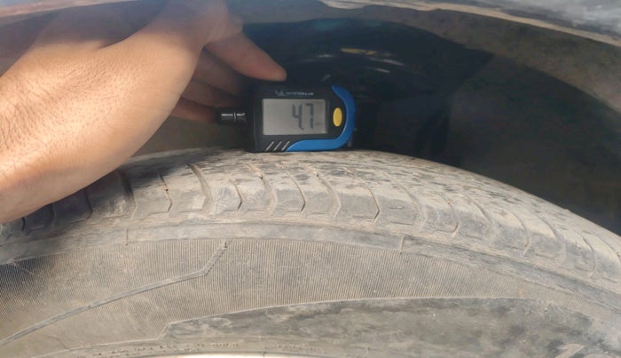 2016 Ford Ecosport TITANIUM 1.5L DIESEL, Diesel, Manual, 1,20,295 km, tyre