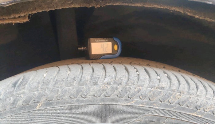 2016 Ford Ecosport TITANIUM 1.5L DIESEL, Diesel, Manual, 1,20,295 km, tyre