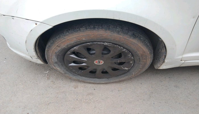 2011 Maruti Swift Dzire VXI, Petrol, Manual, 63,639 km, tyre