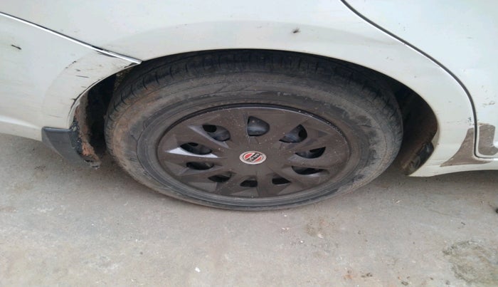 2011 Maruti Swift Dzire VXI, Petrol, Manual, 63,639 km, tyre