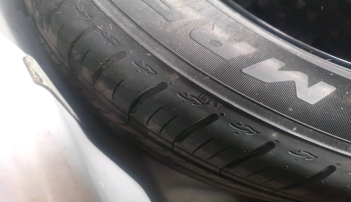 2023 Volkswagen TAIGUN HIGHLINE 1.0 TSI MT, Petrol, Manual, 25,028 km, tyre