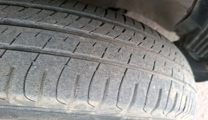 2012 Hyundai i20 MAGNA 1.4 CRDI, Diesel, Manual, 1,09,007 km, tyre