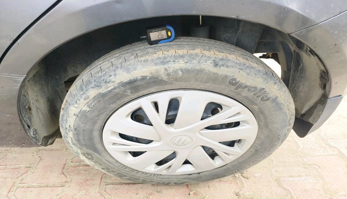 2016 Maruti Swift ZXI, Petrol, Manual, 68,866 km, tyre