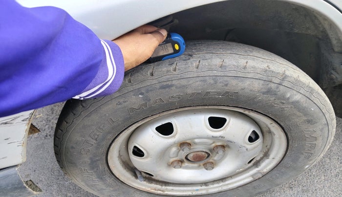 2013 Maruti Eeco 7 STR, Petrol, Manual, 1,58,752 km, tyre