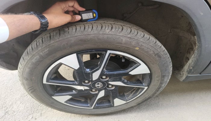 2021 Tata PUNCH ACCOMPLISHED MT, Petrol, Manual, 45,248 km, tyre