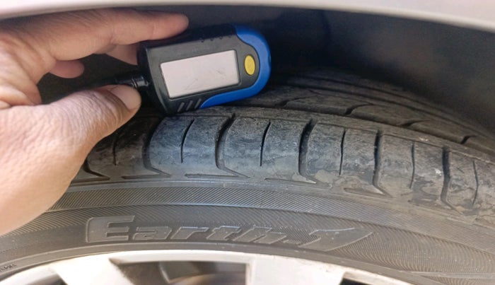 2019 Skoda Octavia L&K 1.8 TSI AT, Petrol, Automatic, 62,704 km, tyre