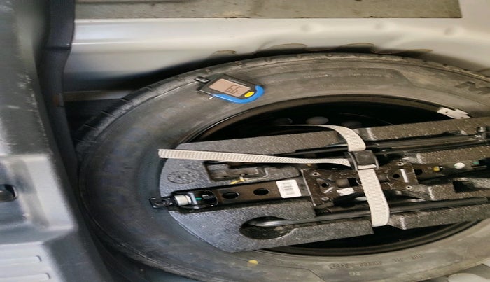 2023 Volkswagen TAIGUN COMFORTLINE 1.0 TSI MT, Petrol, Manual, 20,440 km, tyre