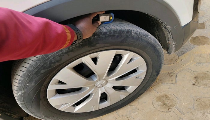 2023 Volkswagen TAIGUN COMFORTLINE 1.0 TSI MT, Petrol, Manual, 20,440 km, tyre