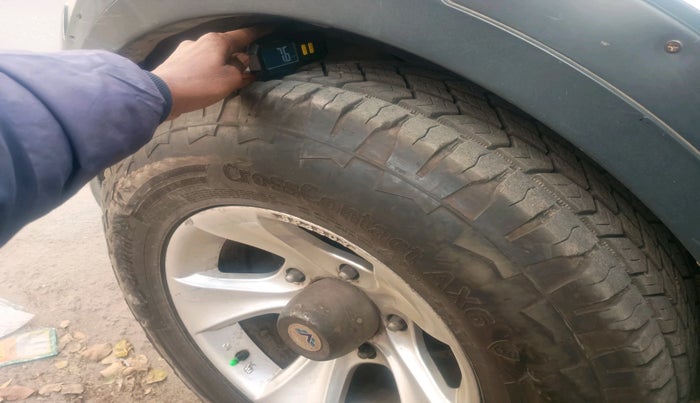 2017 Tata Hexa XT 4X4 7 STR, Diesel, Manual, 1,20,465 km, tyre