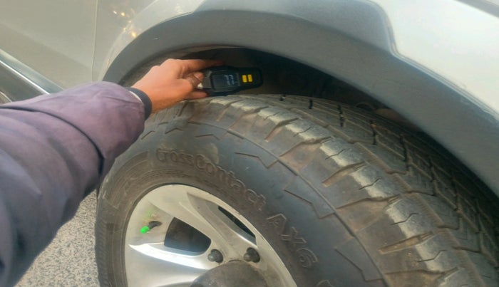 2017 Tata Hexa XT 4X4 7 STR, Diesel, Manual, 1,20,465 km, tyre