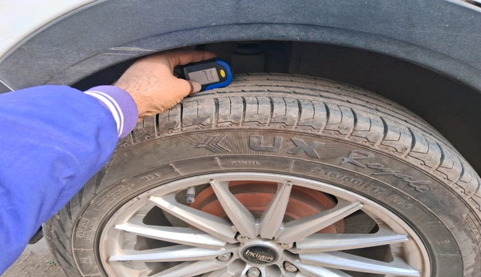 2019 Hyundai Creta E PLUS 1.6 PETROL, Petrol, Manual, 66,898 km, tyre