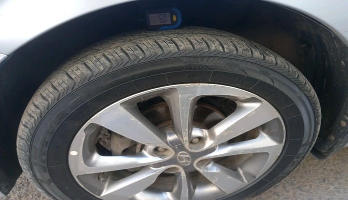 2015 Hyundai Elite i20 ASTA 1.4 CRDI, Diesel, Manual, 1,08,874 km, tyre