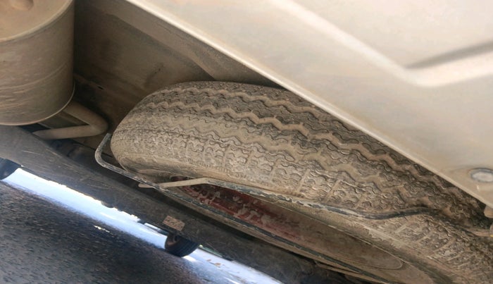 2022 Renault TRIBER RXT, Petrol, Manual, 55,071 km, tyre