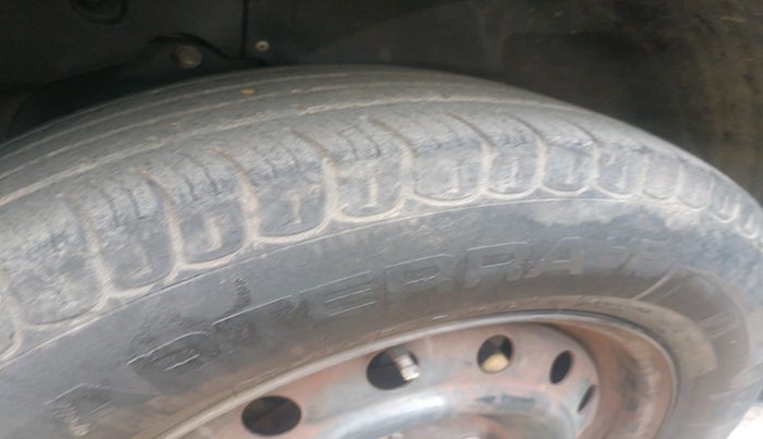 2018 Mahindra XUV500 W6, Diesel, Manual, 45,660 km, tyre