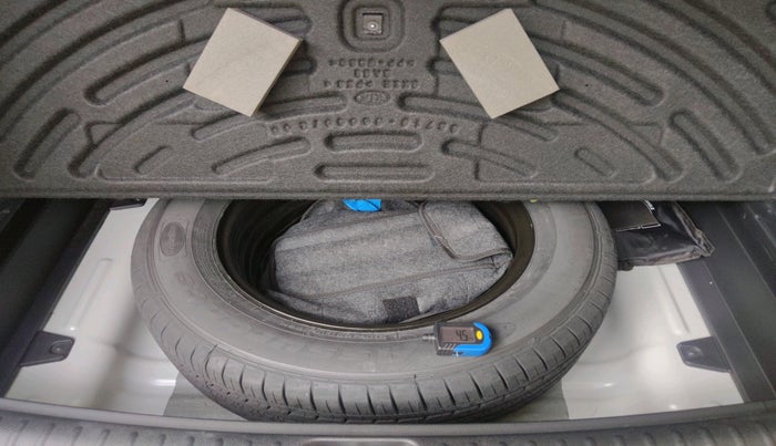 2021 KIA SELTOS HTX ANNIVERSARY EDITION 1.5 PETROL, Petrol, Manual, 45,848 km, tyre