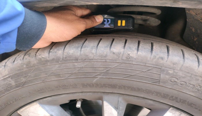 2019 MG HECTOR SHARP 1.5 DCT PETROL, Petrol, Automatic, 1,12,424 km, tyre