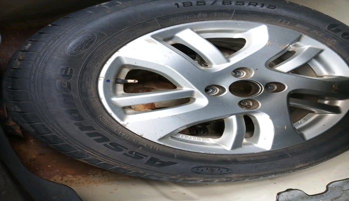 2014 Maruti Swift Dzire ZXI, Petrol, Manual, 1,13,151 km, tyre