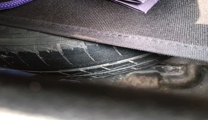 2019 Maruti Alto LXI CNG, Petrol, Manual, 56,656 km, tyre