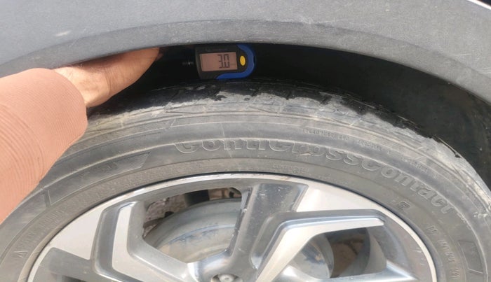 2018 Hyundai Creta SX AT 1.6 DIESEL, Diesel, Automatic, 1,67,734 km, tyre