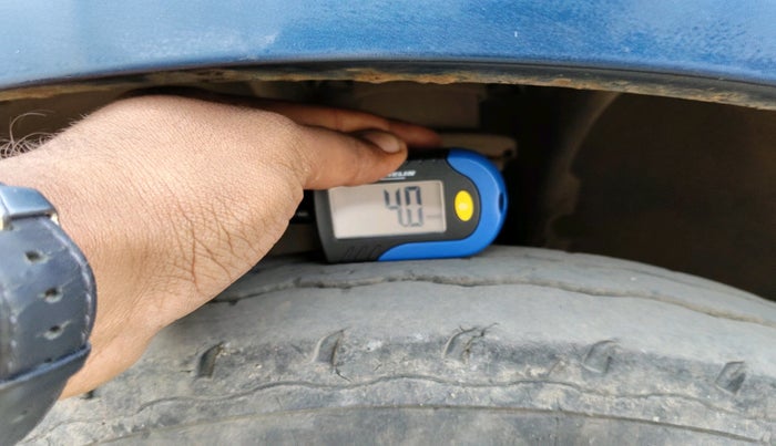 2015 Maruti OMNI E 8 STR, Petrol, Manual, 5,90,410 km, tyre