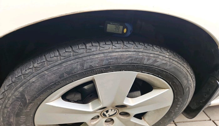 2019 Skoda Rapid AMBITION 1.6 MPI AT, Petrol, Automatic, 36,299 km, tyre