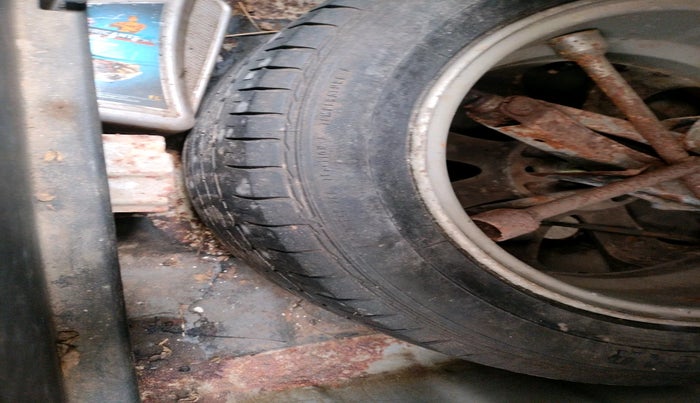 2012 Hyundai Verna FLUIDIC 1.6 VTVT SX AT, Petrol, Automatic, 64,541 km, tyre