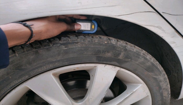 2012 Hyundai Verna FLUIDIC 1.6 VTVT SX AT, Petrol, Automatic, 64,541 km, tyre