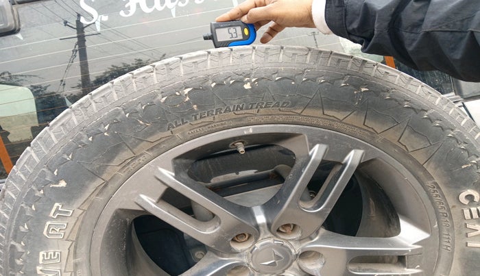 2022 Mahindra Thar LX HT PETROL 4WD MT, Petrol, Manual, 51,329 km, tyre